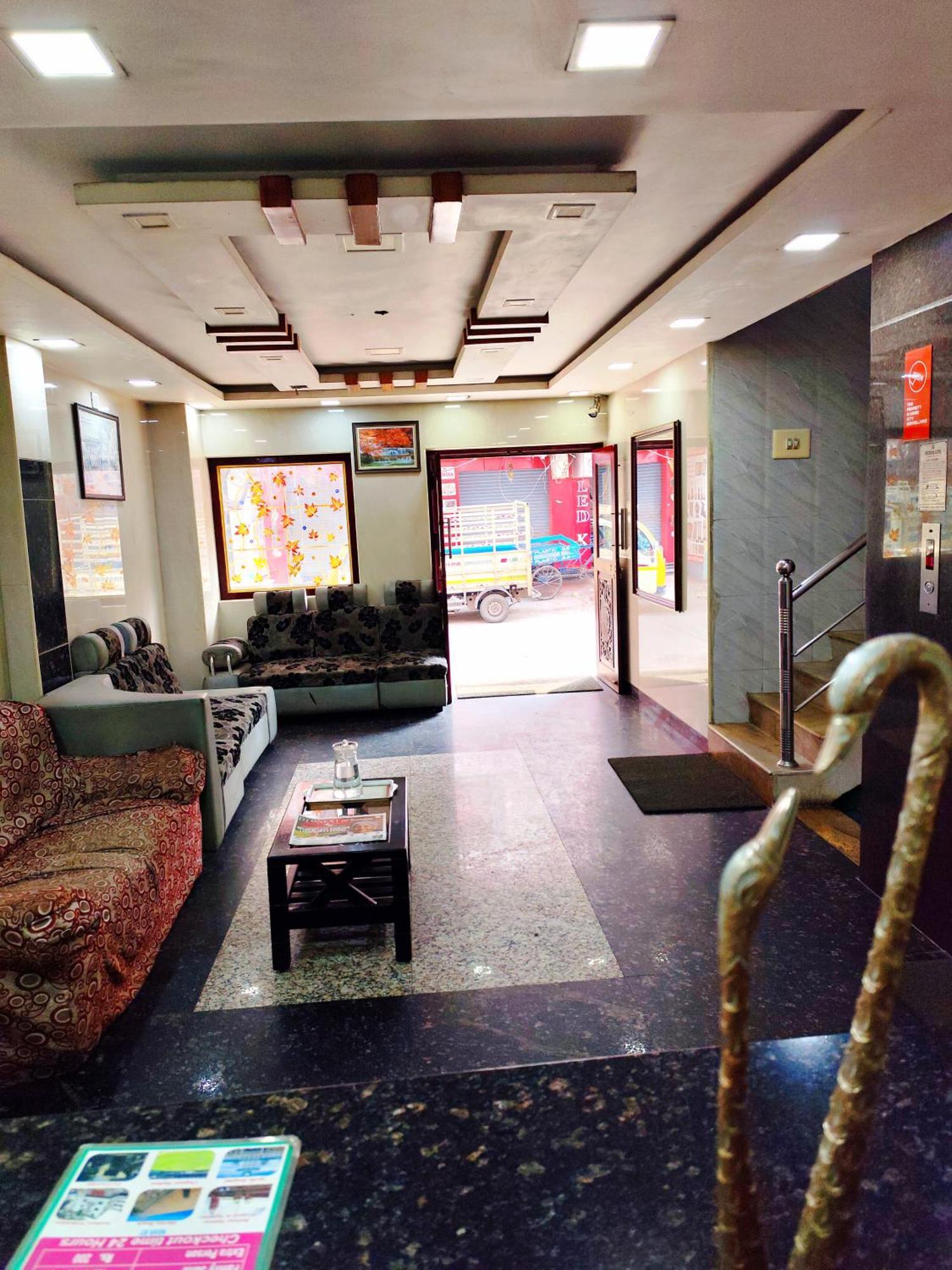 Nb Inn Palace Chennai Luaran gambar